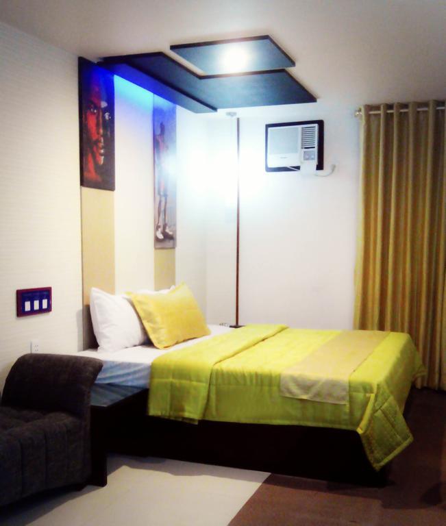 Icon Hotel North Edsa Quezon City Room photo