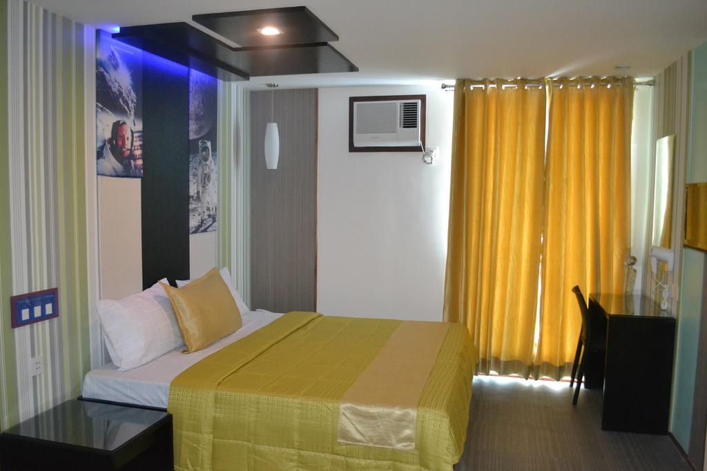 Icon Hotel North Edsa Quezon City Room photo