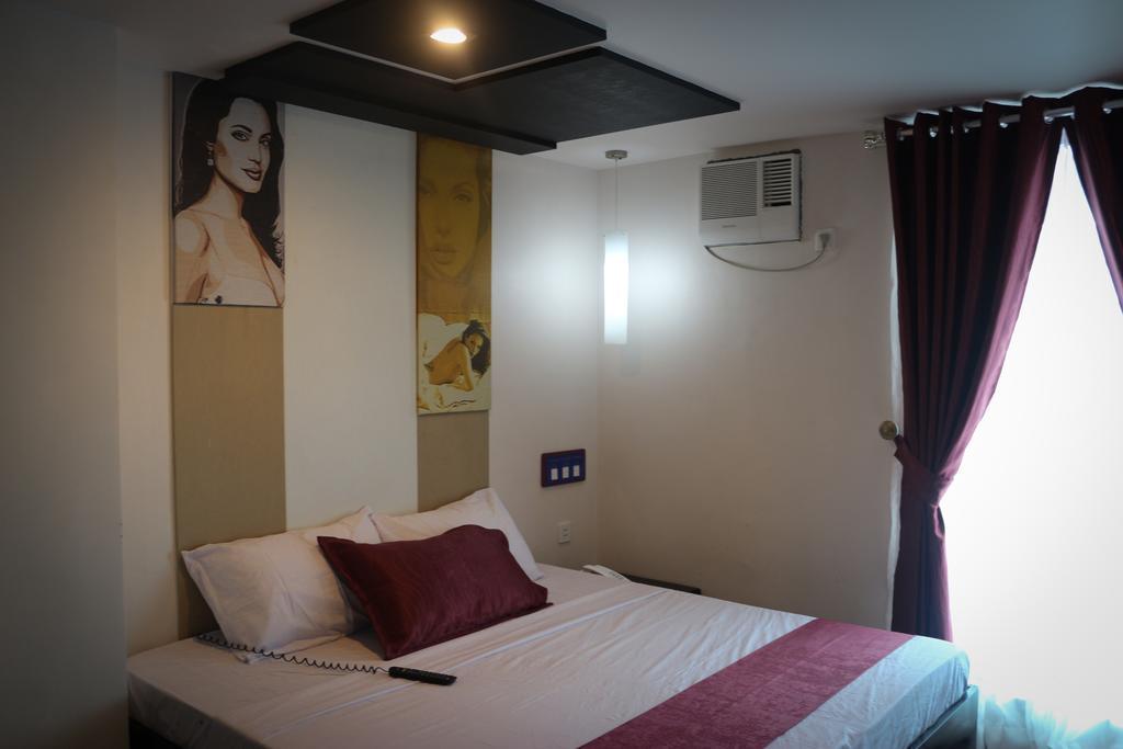 Icon Hotel North Edsa Quezon City Room photo