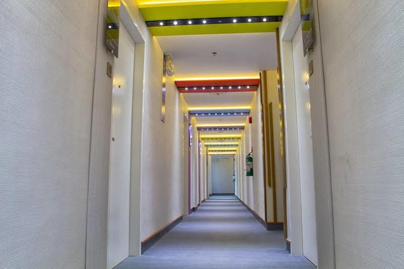 Icon Hotel North Edsa Quezon City Exterior photo
